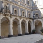 Sbarca in Sicilia la XXV Esposizione Internazionale degli Architetti Artisti A Palazzo Minoriti di Catania, in mostra le evoluzioni urbane di artisti provenienti da tutta Europa image-35087