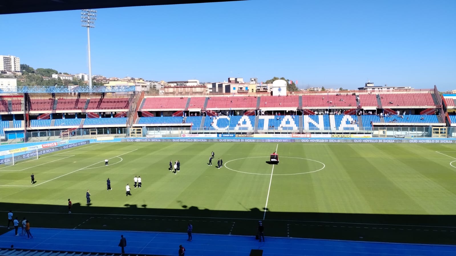 Il Catania non supera la prova del nove e rischia di perdere la testa, per il Casarano tre punti preziosi per la salvezza. image-44195