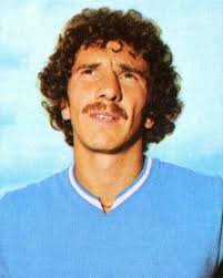 Beppe Savoldi: il peso del miliardo, la leggerezza del gol image-44679